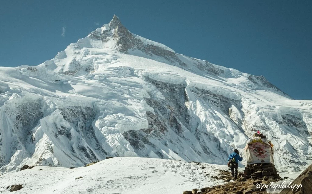 manaslu circuit trek