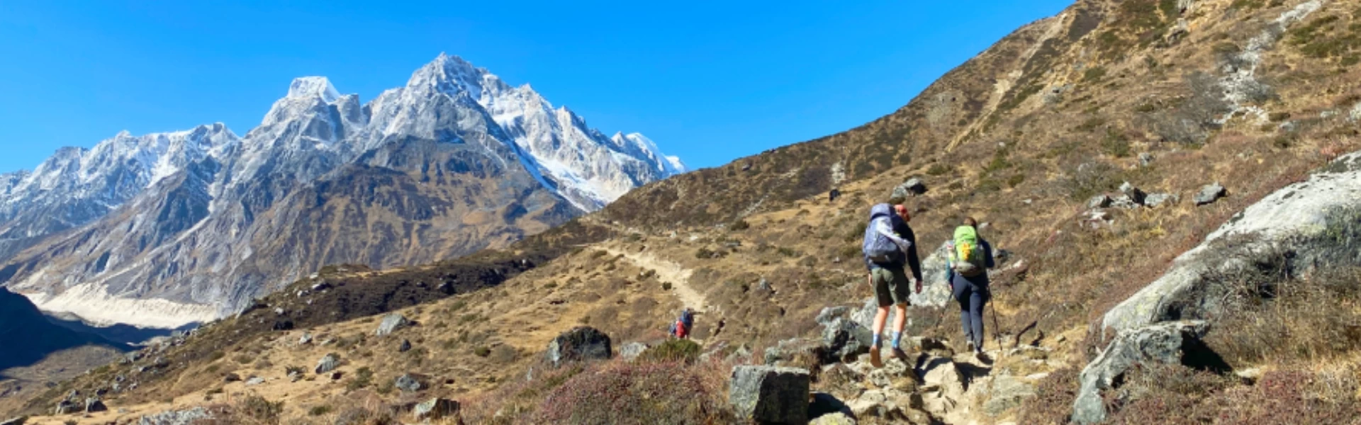 nepal manaslu circuit trek