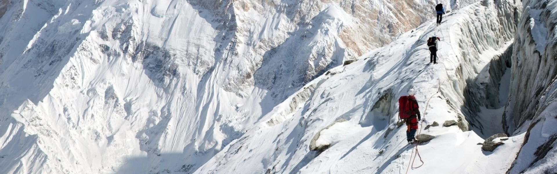 peak climbing in nepal