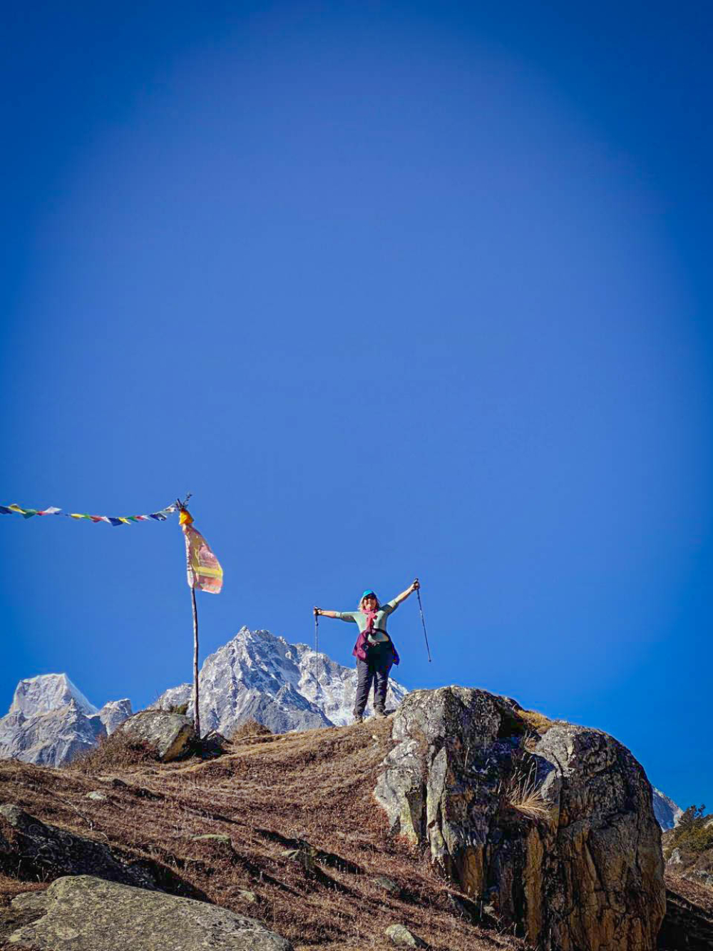 happy trekking manaslu circuit