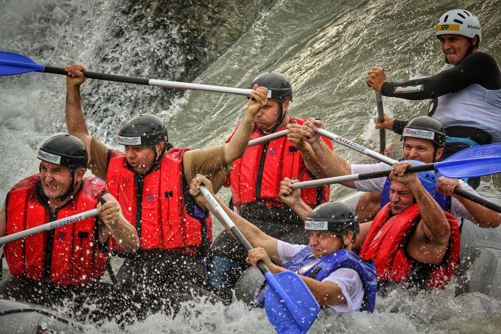 Choosing Right River for Rafting