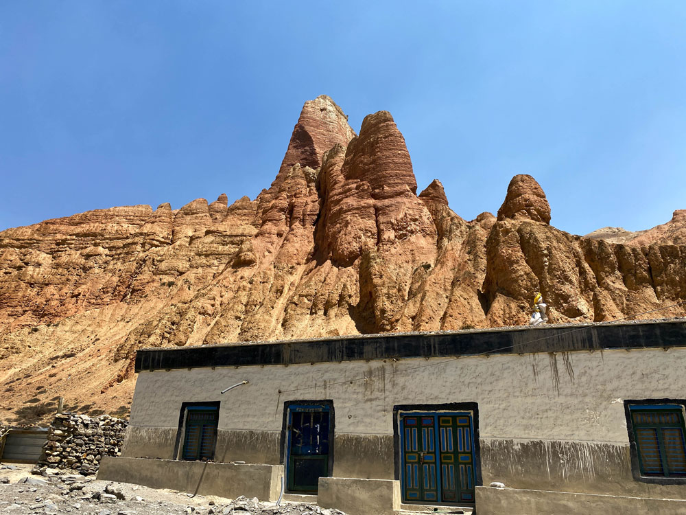 Red Cliff in Dhakmar